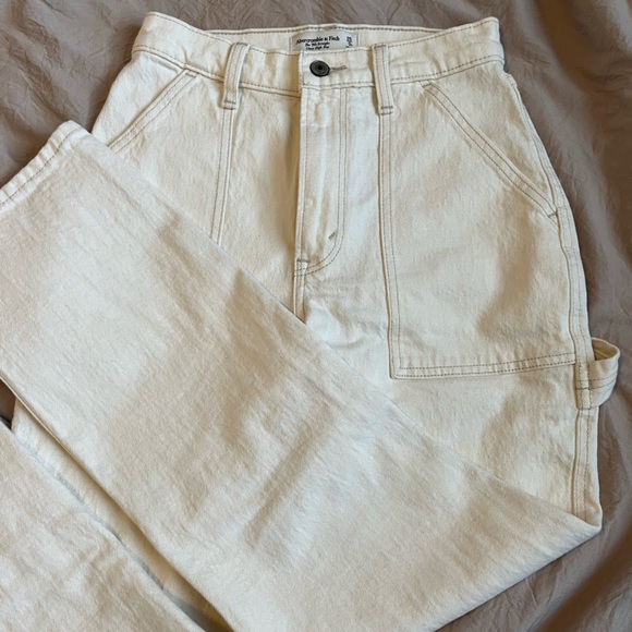 A&F Cream Carpenter Jeans - Picture 5 of 7
